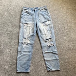 Brand new AE mom jeans